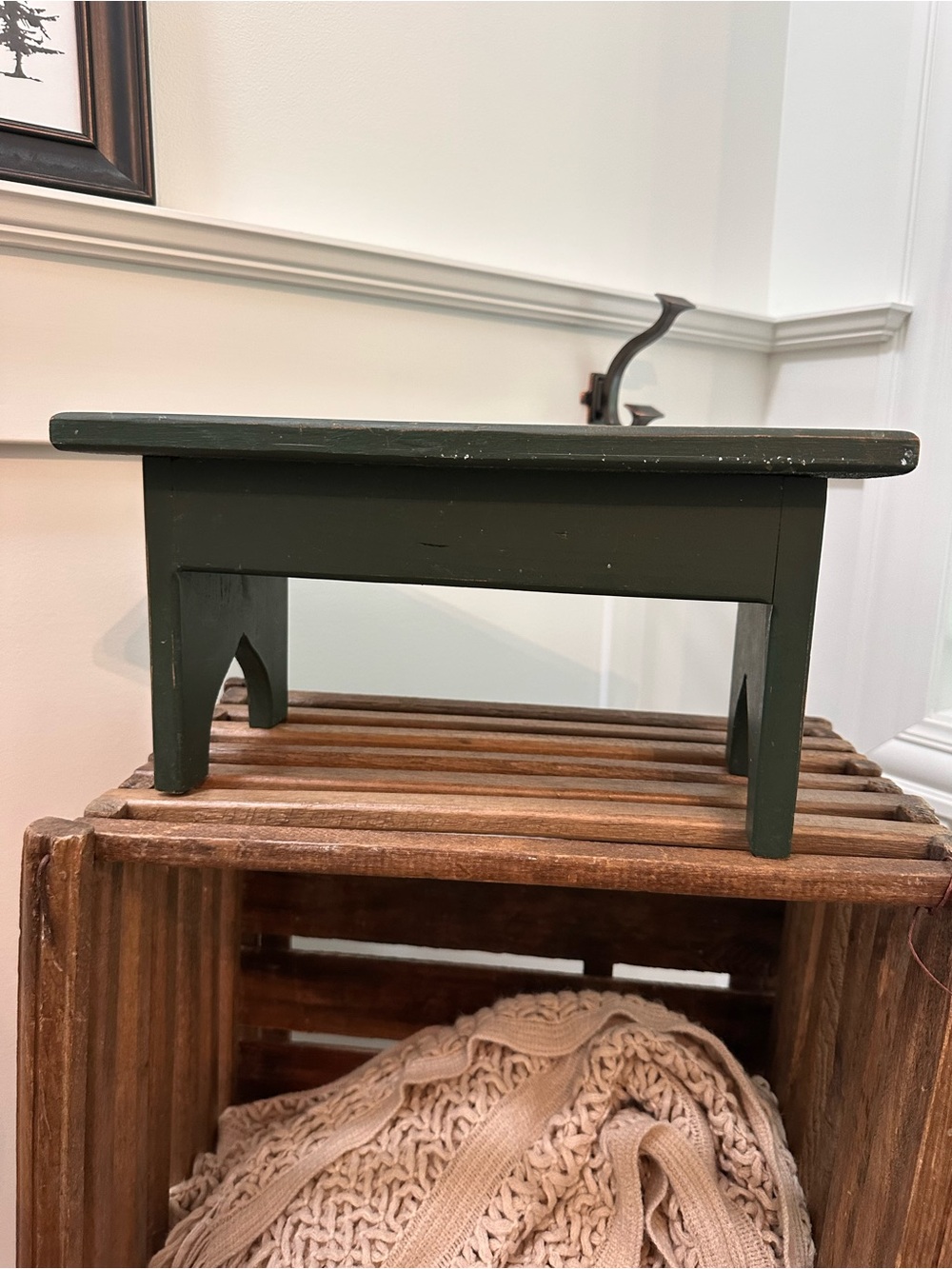 Vintage Small Dark Green Painted Wooden Foot Stool BenchPlant Stand 15 x 8 x 8”